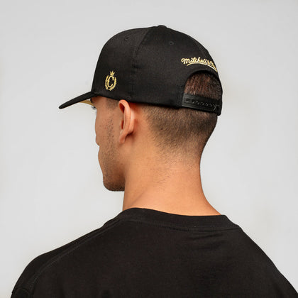 CULTURE KINGS X MITCHELL & NESS 10 YEAR ANNIVERSARY 110 SNAPBACK BLACK/GOLD