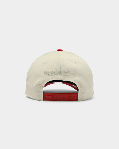 Mitchell & Ness Chicago Bulls Pro Crown Snapback Off White/Red
