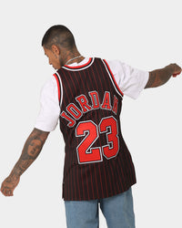 Mitchell & Ness Chicago Bulls Michael Jordan '95-'96 #23 Authentic Jersey Black