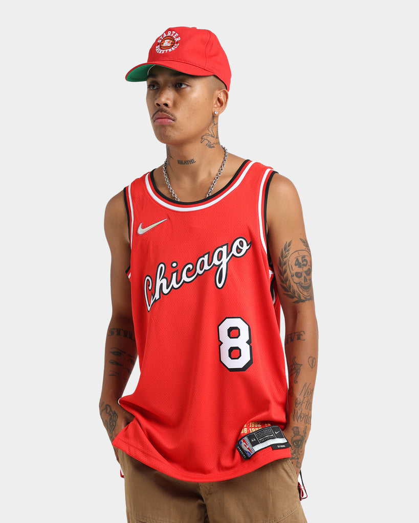 Nike / Men's Chicago Bulls Zach LaVine #8 Red Dri-FIT Icon Jersey