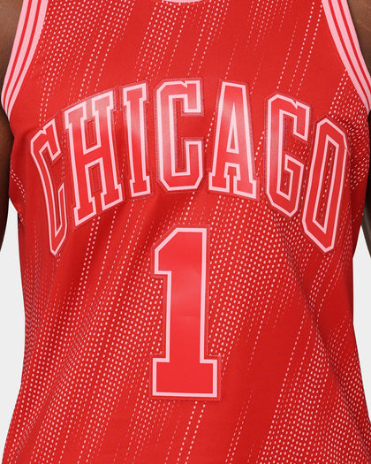 Mitchell & Ness Chicago Bulls Derrick Rose #1 '08-'09 'Triple Red' Swingman Jersey Red