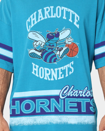 Mitchell & Ness Charlotte Hornets Vintage Conference T-Shirt Faded Teal