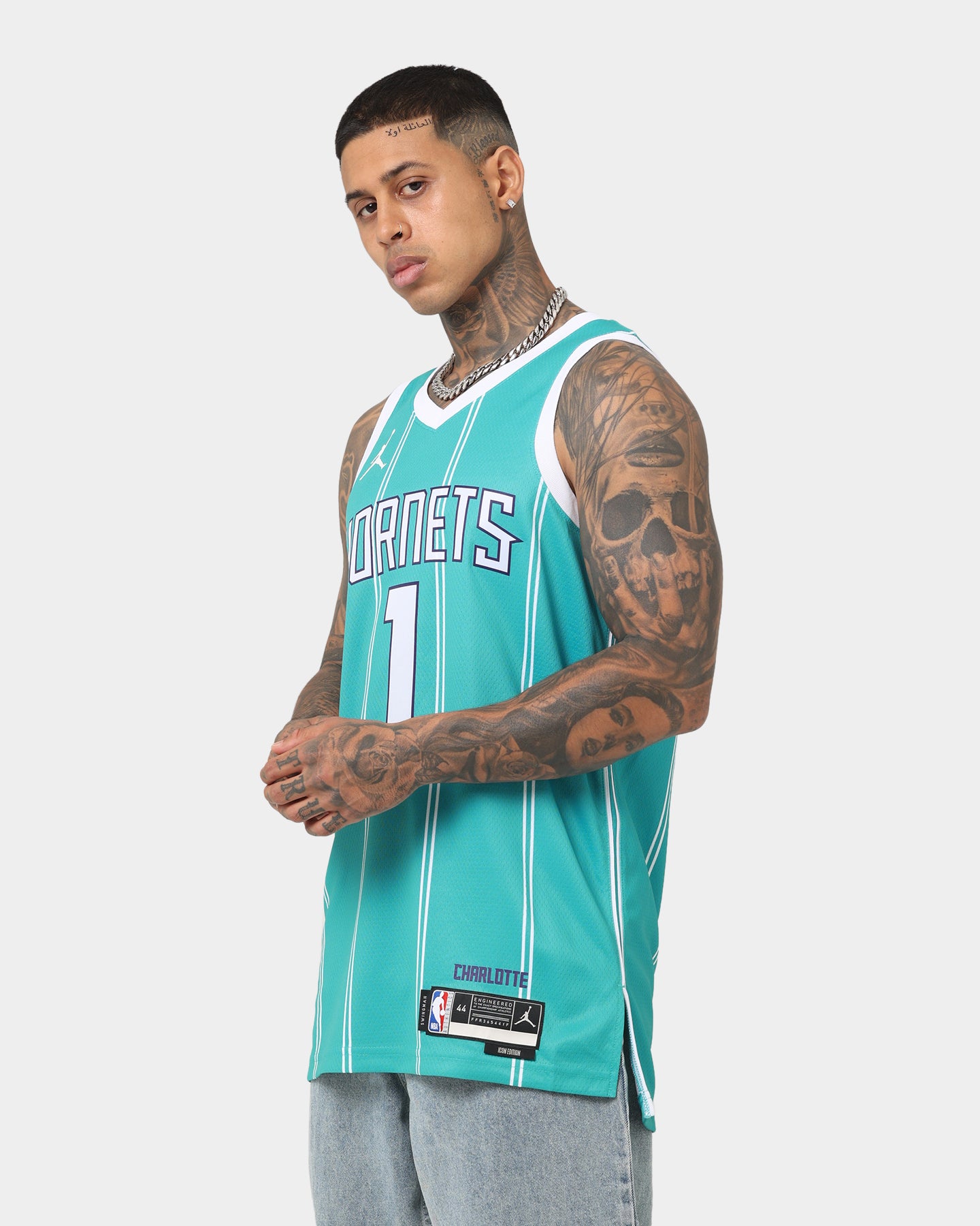lamelo charlotte jersey