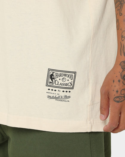 Mitchell & Ness Chicago Bulls Oversized Logo T-Shirt Sand