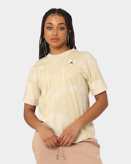 Jordan Women's Jordan Flight Graphic T-Shirt Beach/Black