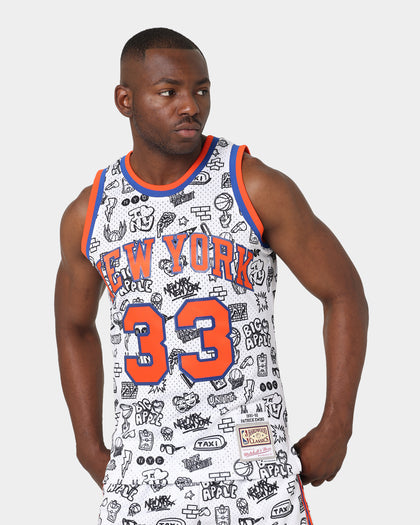 Mitchell & Ness 1991 New York Knicks Patrick Ewing #33 Doodle Swingman Jersey Black/White