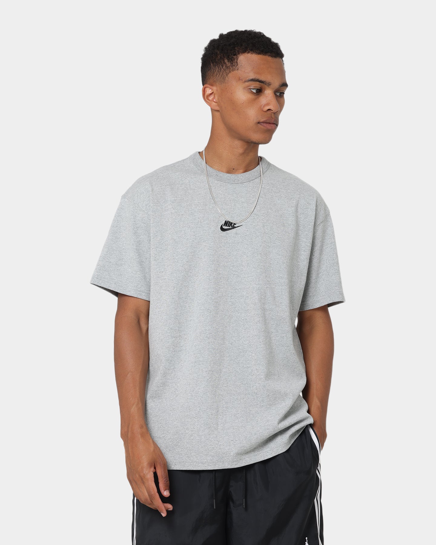 grey nike t shirt mens