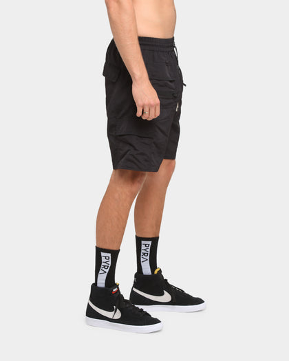 PYRA Everest Shorts Black