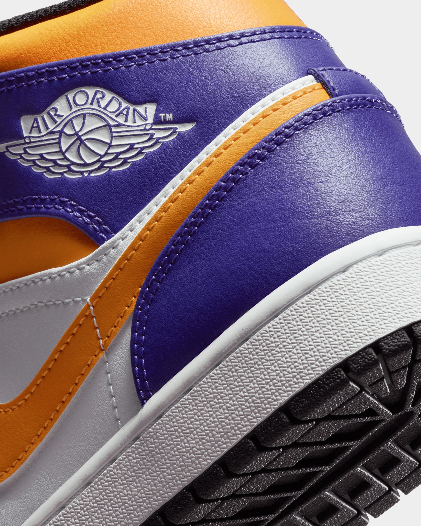 laker jordan 1 mid