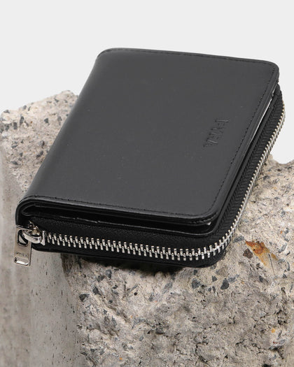 PYRA Men's Leather Zip Wallet Black Leather