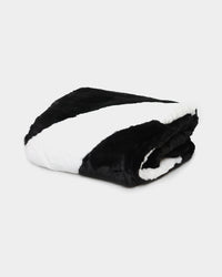 Nike Faux Fur Blanket Black/White