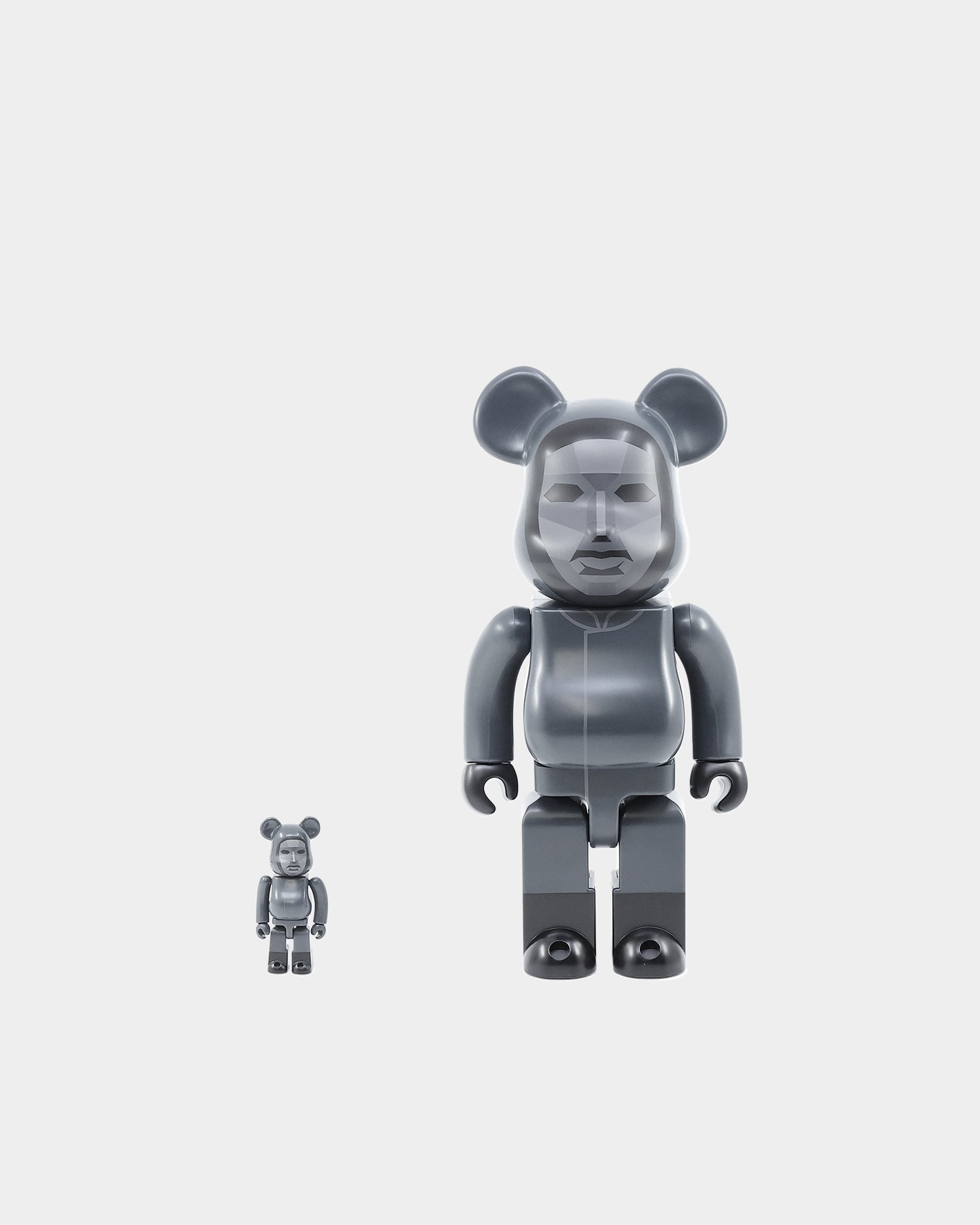 Medicom Toy Be@rbrick X Squid Games Frontman 100% & 400% Figure