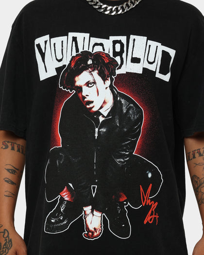 YUNGBLUD Sitting Life On Mars Tour Vintage T-Shirt Washed Black
