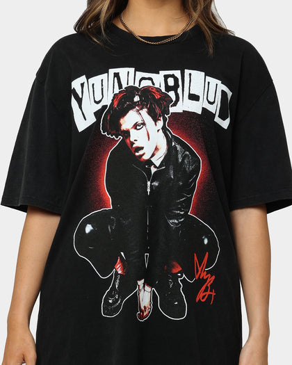 YUNGBLUD Sitting Life On Mars Tour Vintage T-Shirt Washed Black