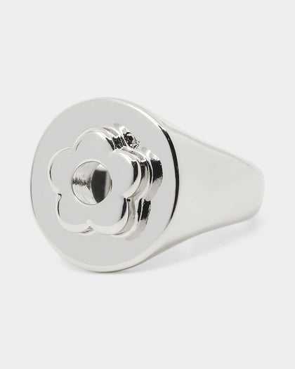 Wild For The Weekend Flower Power Signet Ring (Medium) Silver