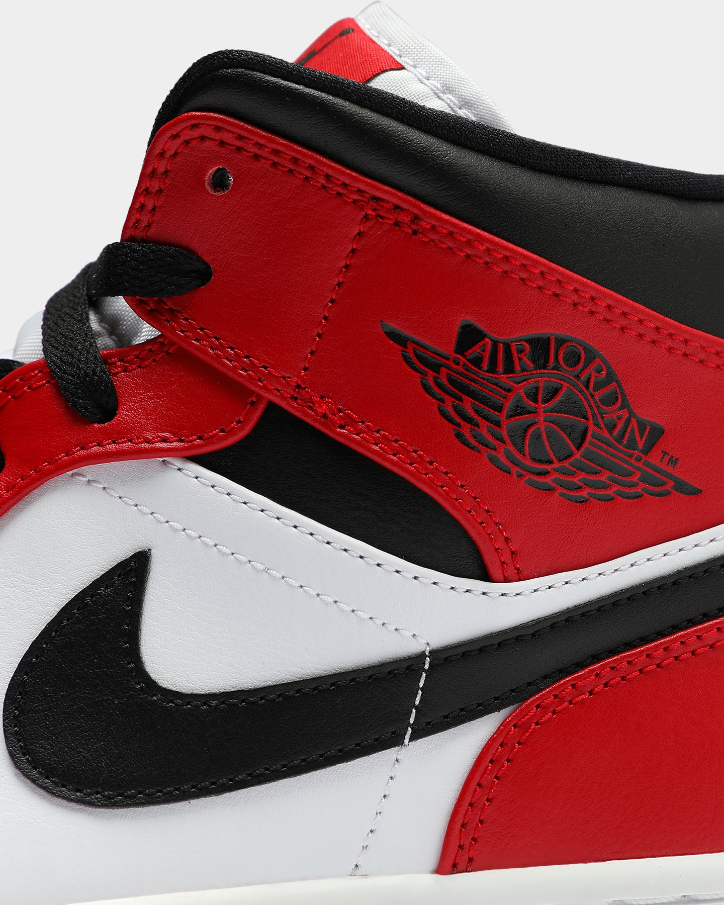 air jordan 1 mid chicago men's red black