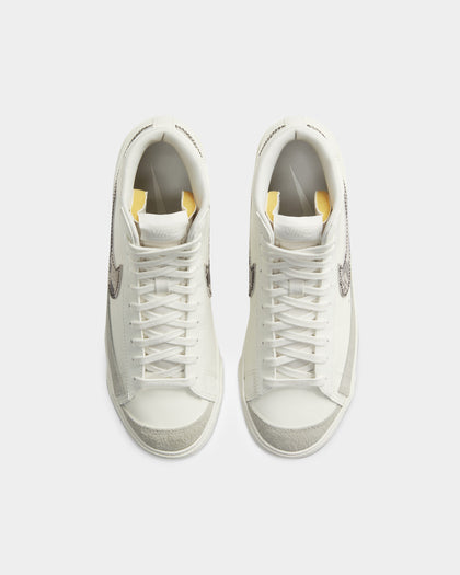 Nike Women's Nike Blazer Mid '77 SE Sail/Beige