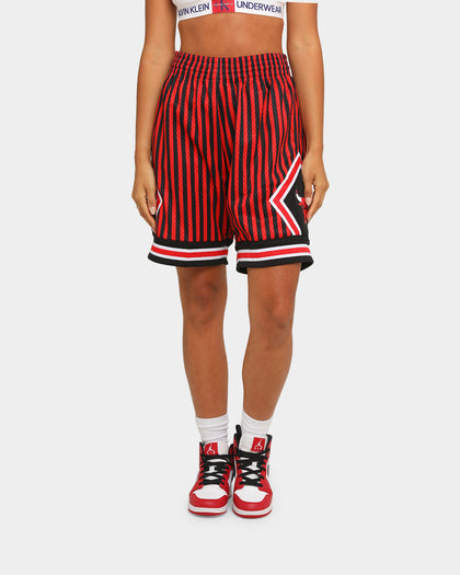 Mitchell & Ness Men's Chicago Bulls 1997 Striped SM Short Black/Red