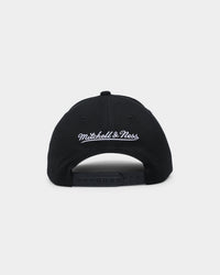 Mitchell & Ness Los Angeles Lakers Chin It Pro Crown Snapback Black