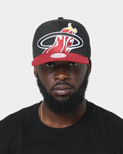 Mitchell & Ness Miami Heat 'Hardwood XL Crop Logo' Pro Crown Snapback Black