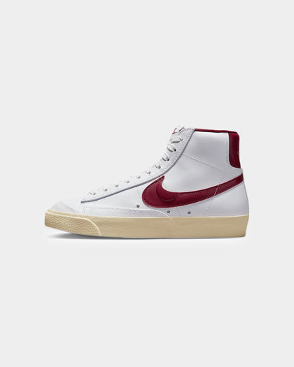 Nike Women's Blazer Low '77 SE "Hangtag Holster" White/Team Red