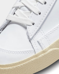 Nike Women's Blazer Low '77 SE "Hangtag Holster" White/Team Red