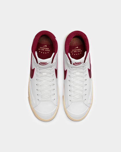Nike Women's Blazer Low '77 SE "Hangtag Holster" White/Team Red
