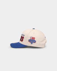 Mitchell & Ness Philadelphia 76ers '96 Draft' Pro Crown Snapback Off White