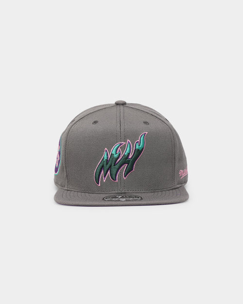 Mitchell & Ness Miami Heat 'From Dusk' Fitted Grey
