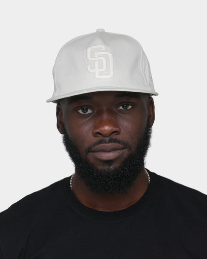 New Era San Diego Padres 'Chain Stitch' Old Golfer Snapback
