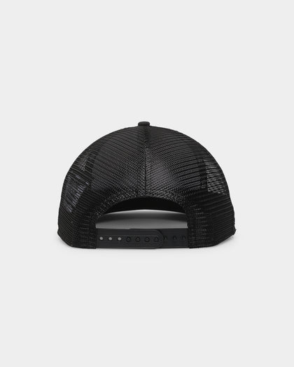 New Era Las Vegas Raiders 'OG Team Colour' Prolight Old Golfer Trucker Snapback OTC