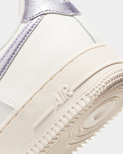 Nike Women's Air Force 1 '07 Essentials Sail/Oxygen Purple