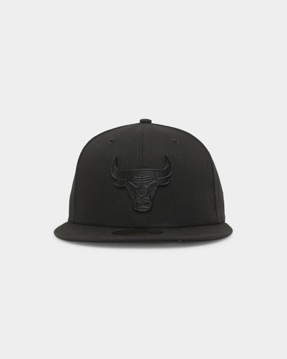 New Era Chicago Bulls 'Metal Badge' 59FIFTY Fitted Black/Black