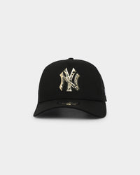 New Era New York Yankees 'Fractured Metal' Badge 9FORTY K-Frame Snapback Black