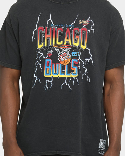 Mitchell & Ness Chicago Bulls Vintage Lightning Short Sleeve T-Shirt Black Wash